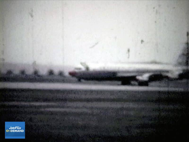 American Airlines Boeing 707 front nose gear stuck landing accident Carswell AFB