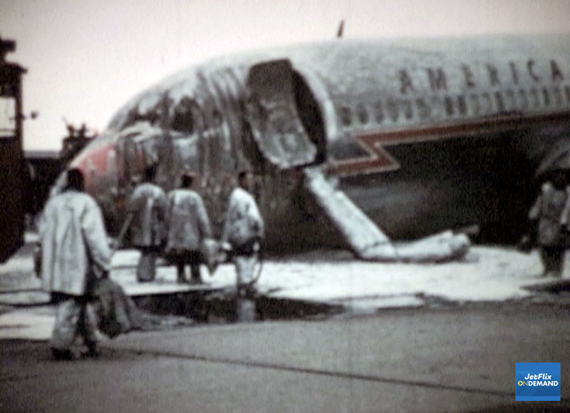 American Airlines Boeing 707 front nose gear stuck landing accident Carswell AFB