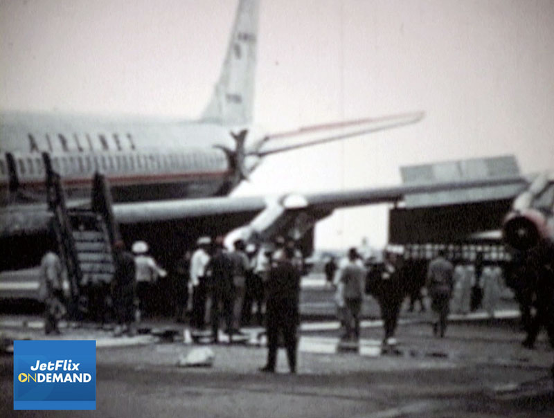 American Airlines Boeing 707 front nose gear stuck landing accident Carswell AFB