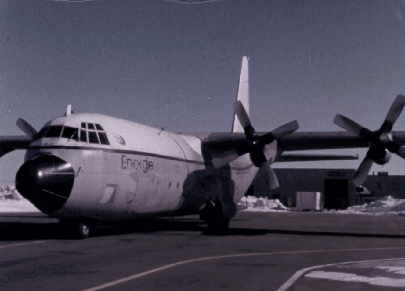 James Bay Energie Lockheed Hercules in Quebecair 1978 promo movie