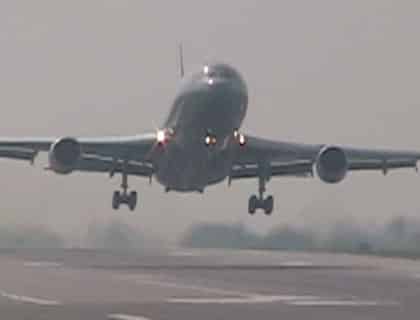 RAF L-1011 Tristar Circuit Bashing at Brize Norton with Special Movement
